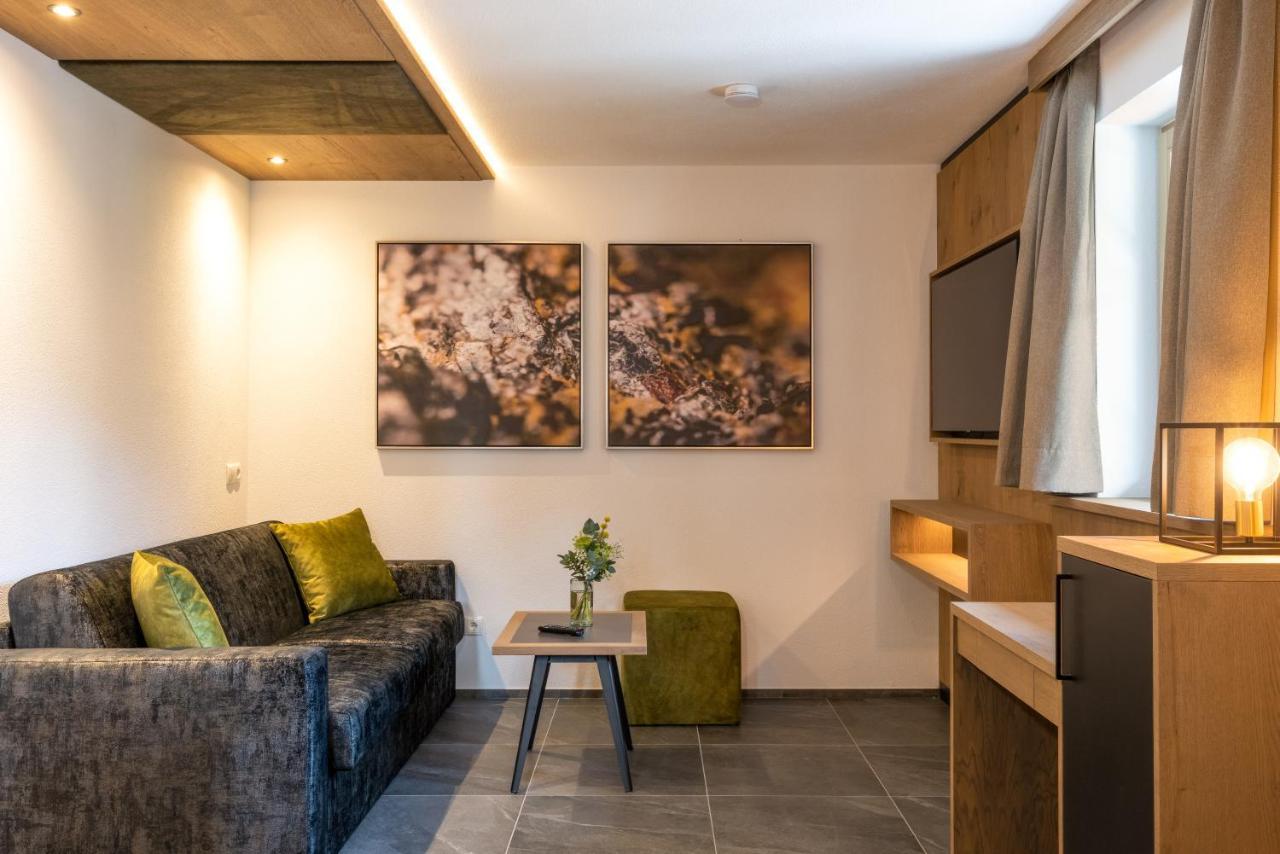 Adlhof Apartments Brunico Exterior photo
